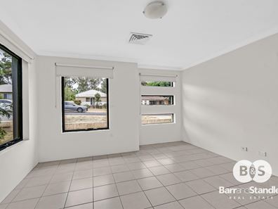 8 Simpson Street, Collie WA 6225