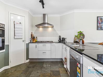 13 Cannes Place, Warnbro WA 6169