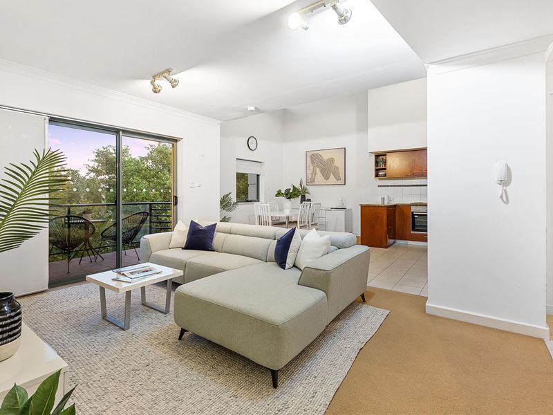 24/110 Mounts Bay Road, Perth