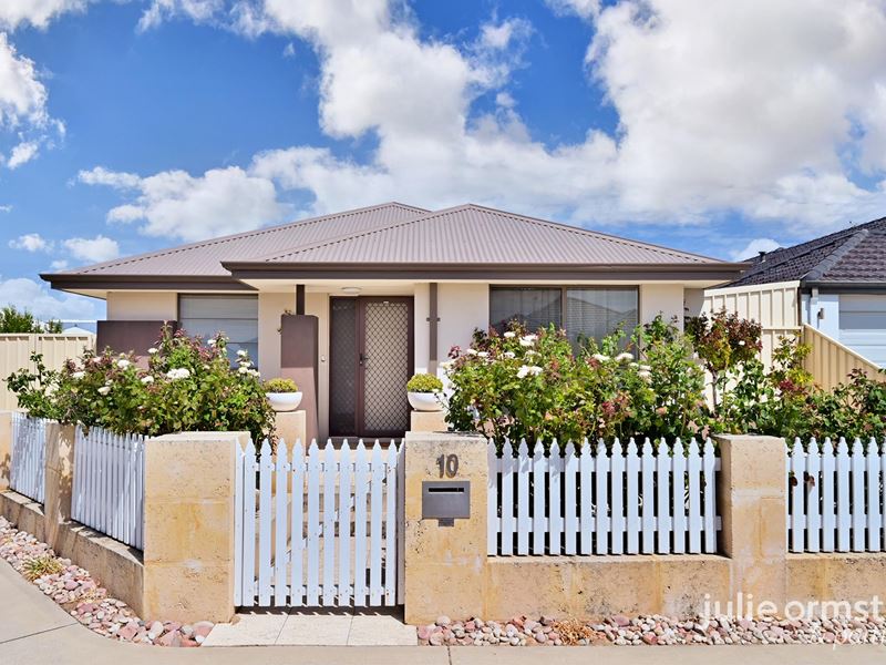 10 Watershed Way, Pearsall