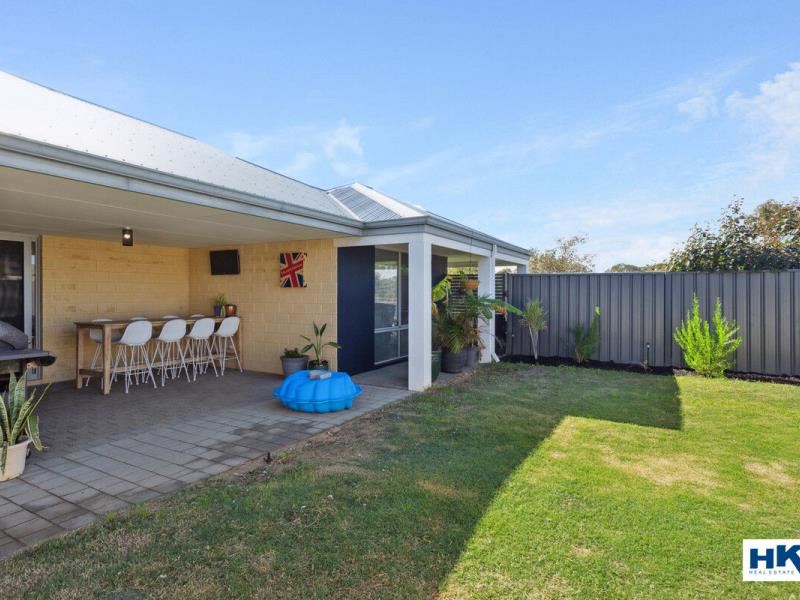 5 Grassdale Parkway, Ellenbrook WA 6069