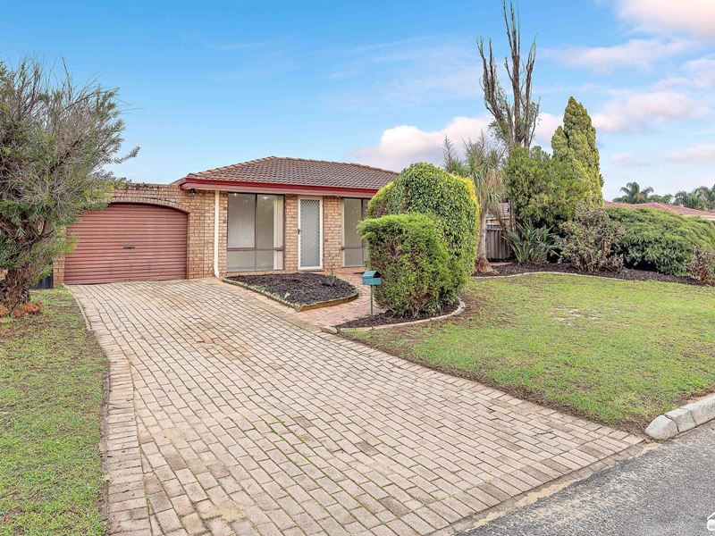 7 Logan Court, Seville Grove WA 6112