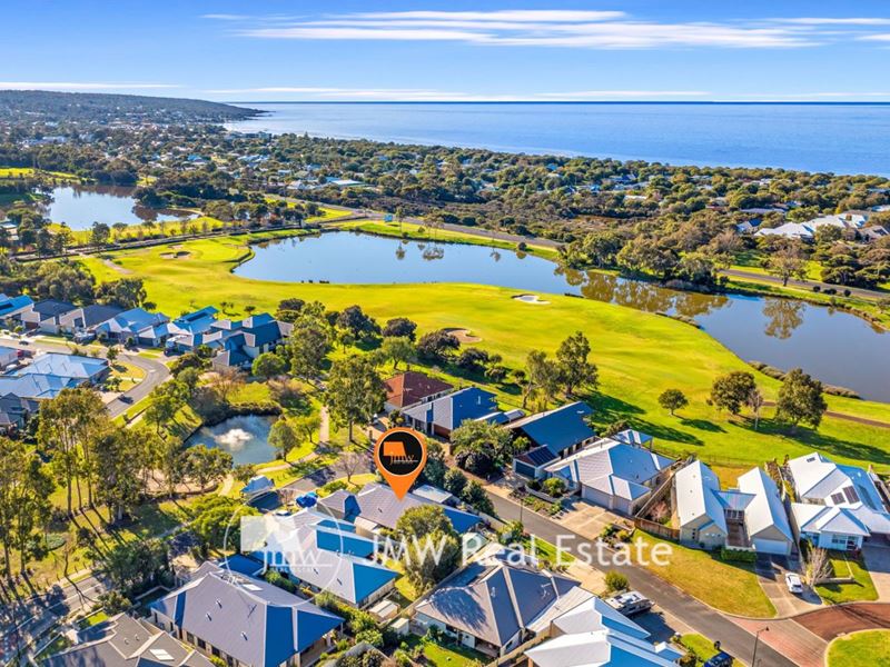 8 Royal Oaks Crescent, Dunsborough