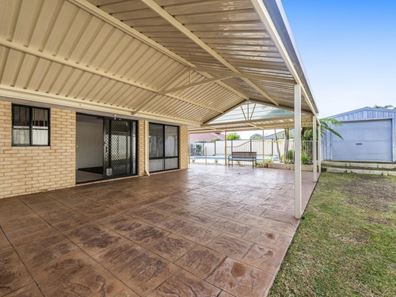 14 Norwich Close, Greenfields WA 6210