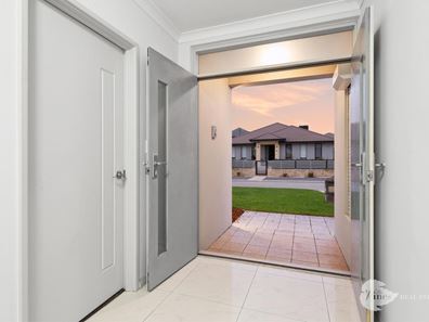 7 Convallis Vista, The Vines WA 6069