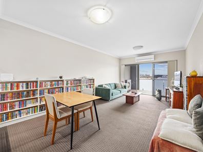 18/20 The Crescent, Midland WA 6056