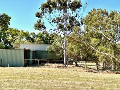 2 Dayana Drive, Woorree WA 6530