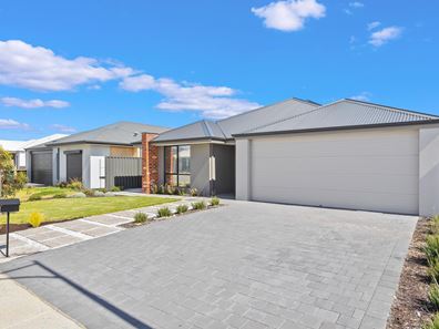 86 Lakefield Drive, Brabham WA 6055