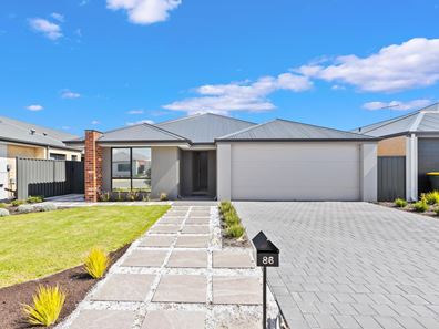 86 Lakefield Drive, Brabham WA 6055