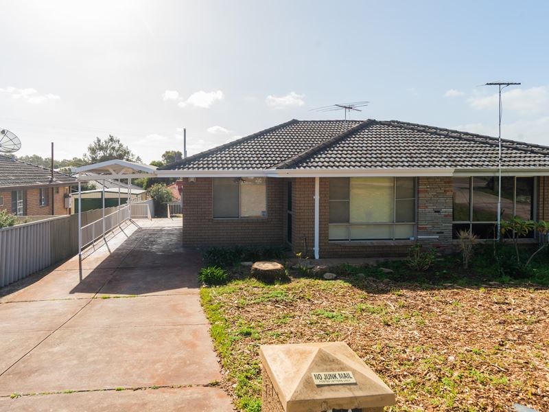 14A Claygate Road, Hamilton Hill WA 6163