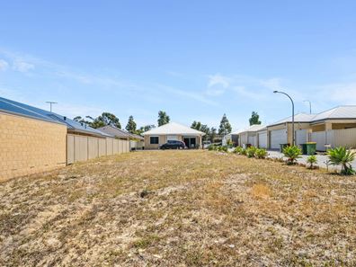 24 Windermere Circuit, Success WA 6164