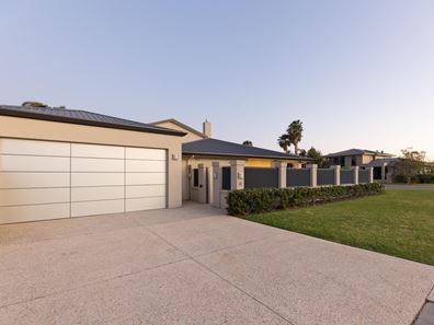 41 Warragoon Crescent, Attadale WA 6156