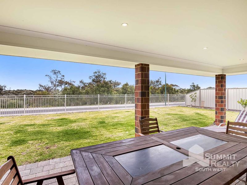 12 Iolite Lane, Australind