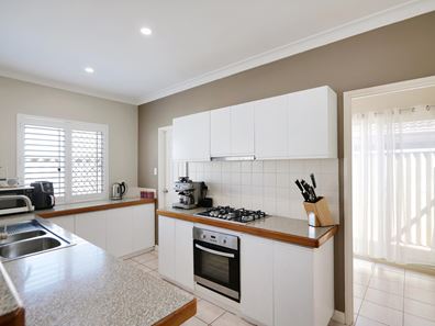 4/100 Flinders Street, Yokine WA 6060