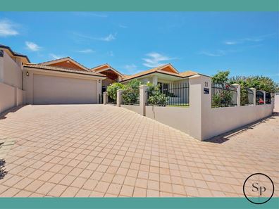 21 Brindabella Crescent, Halls Head WA 6210