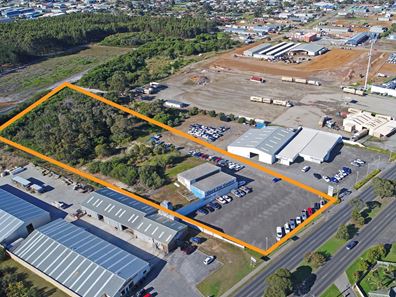 422 (Lot 15) Albany Highway, Orana WA 6330