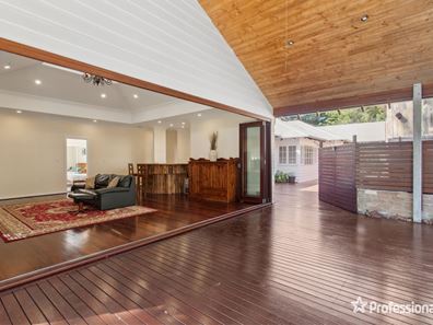 1 Standen Court, Kalamunda WA 6076