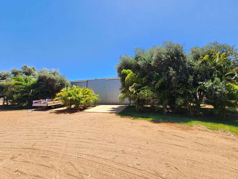 8 Lawson Street, Carnarvon WA 6701