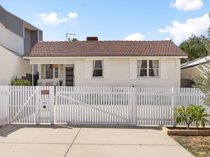 2 Halstead Street, Hamilton Hill WA 6163
