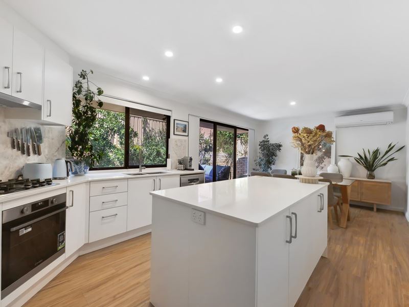 2/8 Colin Road, Scarborough