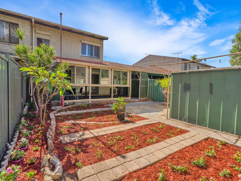 4/13 Merope Close, Rockingham