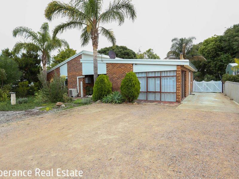 21 Burton Road, Castletown WA 6450