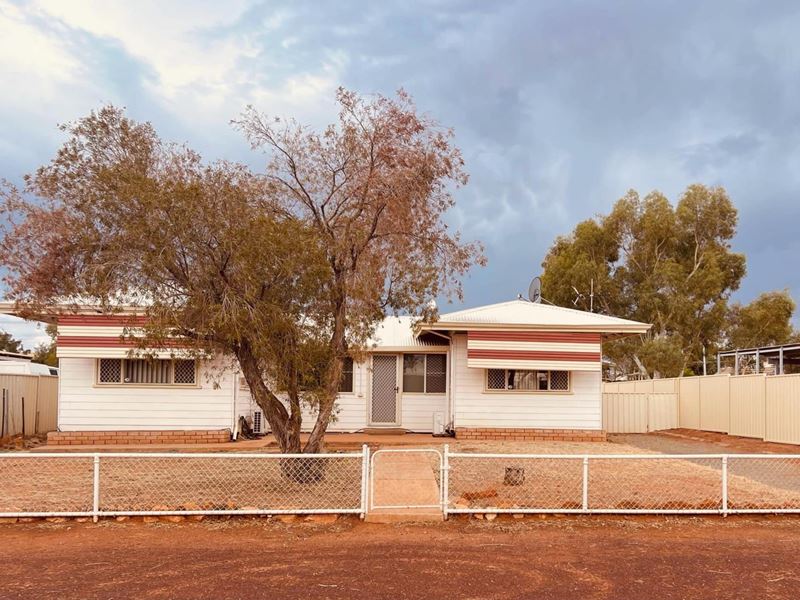 51 Oliver Street, Meekatharra WA 6642