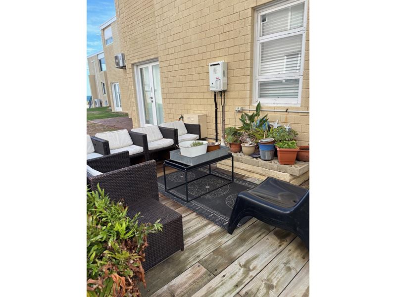 6/166 Arcadia Drive, Shoalwater WA 6169