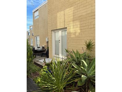 6/166 Arcadia Drive, Shoalwater WA 6169