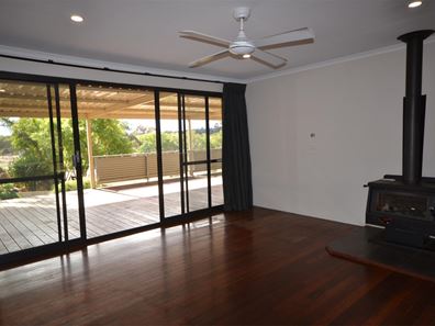 4906 Great Eastern Highway, Bakers Hill WA 6562
