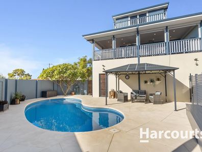 2 Coonewarra Way, Quinns Rocks WA 6030