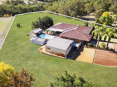 200 Brookton Highway, Kelmscott WA 6111