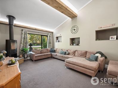 11 Gariver Street, Leeming WA 6149