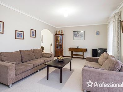 38 Barridale Drive, Kingsley WA 6026