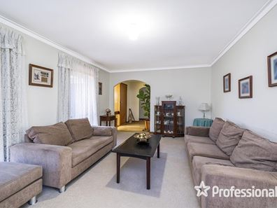 38 Barridale Drive, Kingsley WA 6026