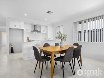 27 Jacaranda Road, Hammond Park WA 6164