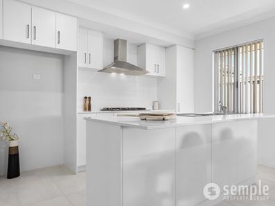 27 Jacaranda Road, Hammond Park WA 6164