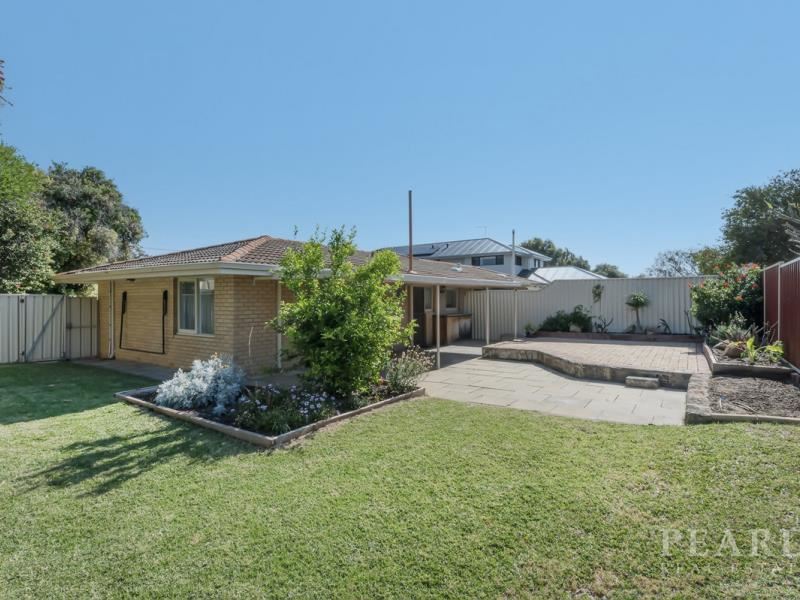 8a Clevedon Place, Kallaroo WA 6025