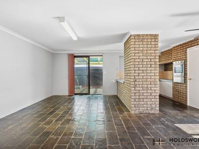 14A Nicholson Place, Ballajura WA 6066