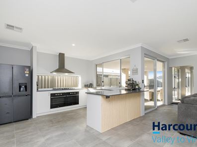 14 Peartree Grove, Upper Swan WA 6069