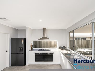 14 Peartree Grove, Upper Swan WA 6069
