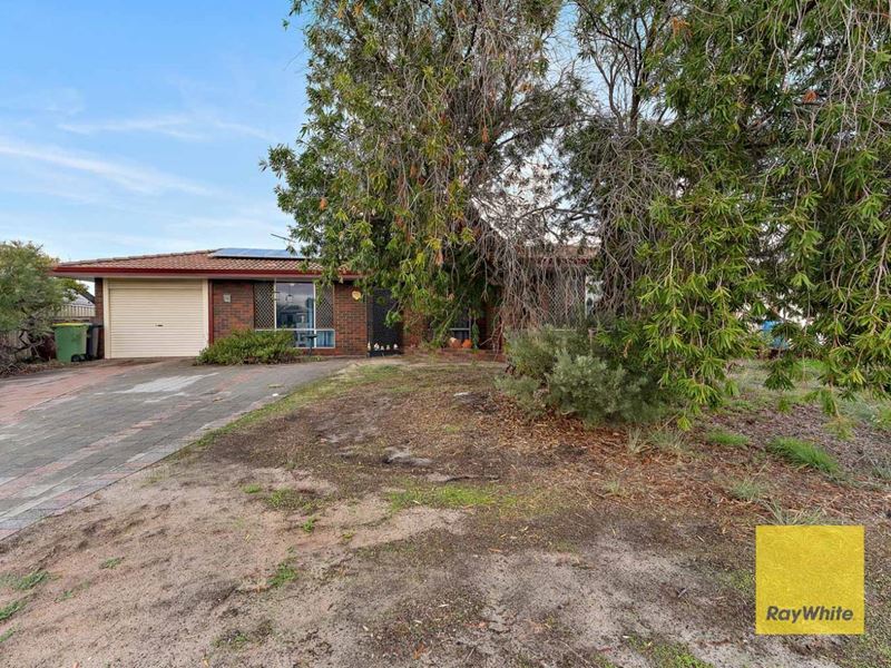 72 Forest Lakes Drive, Thornlie
