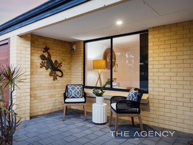 27 Rocklands Loop, Carramar WA 6031