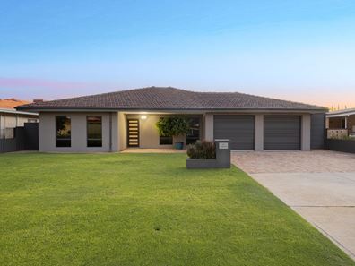 17 Edgewater Road, Safety Bay WA 6169