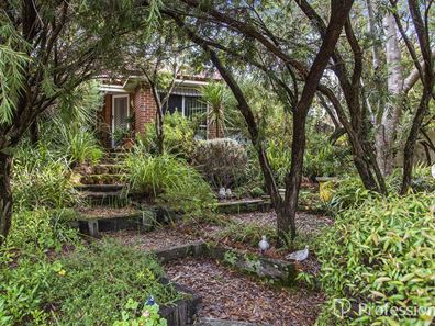 6 Cook Close, Jarrahdale WA 6124