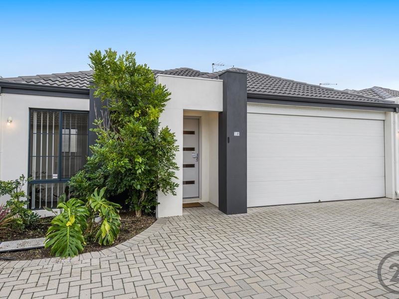 15/323 Pebble Beach Boulevard, Meadow Springs WA 6210