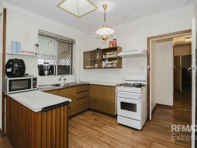 1/89 Hale Road, Forrestfield WA 6058