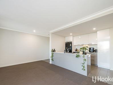1/35 Honeywood Avenue, Wandi WA 6167