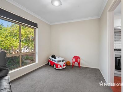 8 Hartrey Lane, Hannans WA 6430