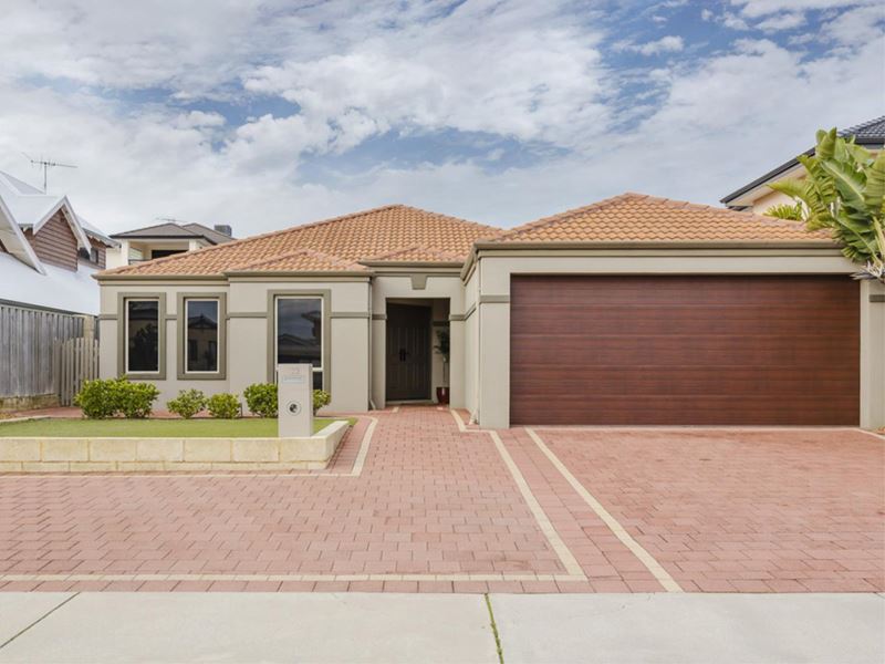 32 Halifax Boulevard, Mindarie WA 6030
